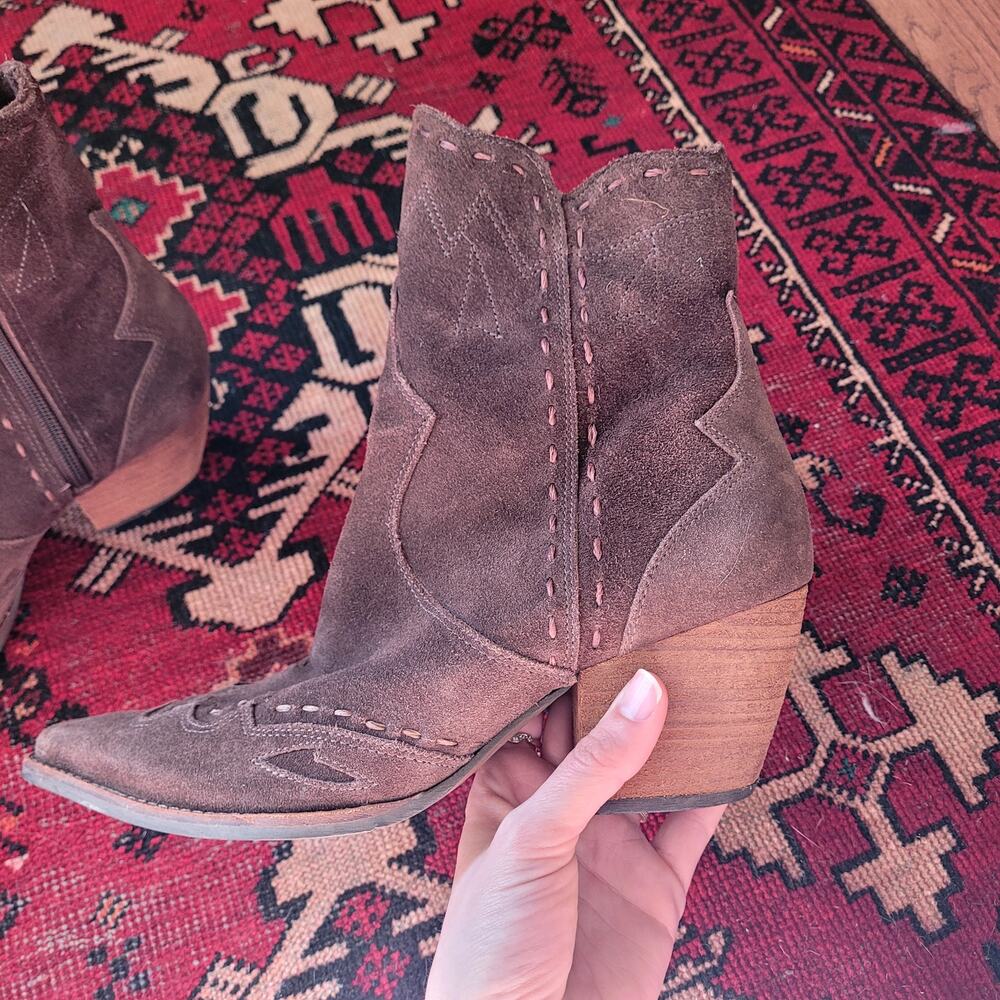 Matisse Brown Suede Cowboy Boots Sz 8.5